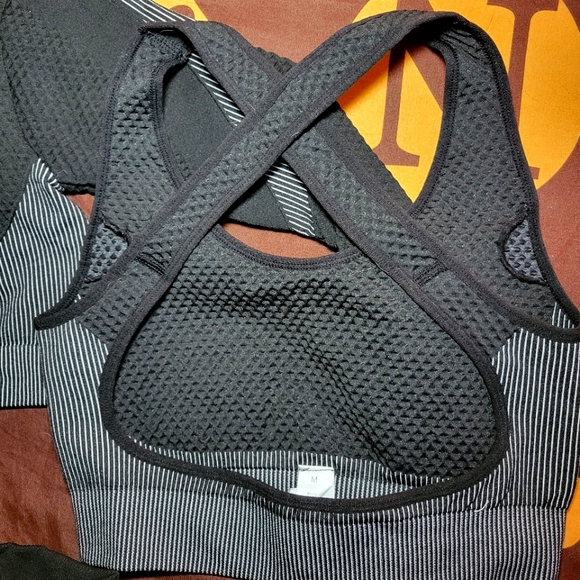 WORK OUT SET - Picture 5 of 8